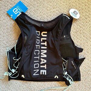 NWT Ultimate Direction Women's Xodus Vesta Size M